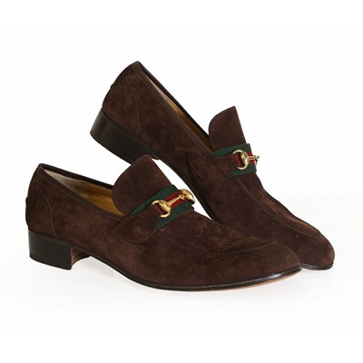 Lot 1490 - A pair of Gucci men's brown suede loafers