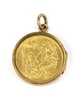 Lot 21 - A George V half sovereign, dated 1914