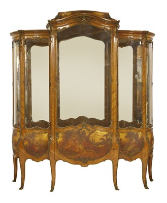 Lot 826 - A French kingwood and gilt bronze-mounted vitrine