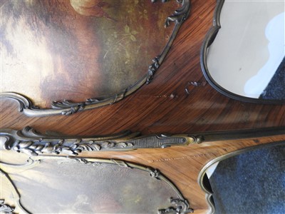 Lot 826 - A French kingwood and gilt bronze-mounted vitrine