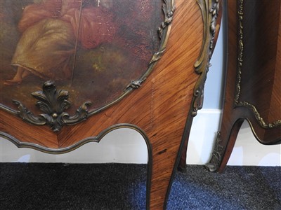 Lot 826 - A French kingwood and gilt bronze-mounted vitrine