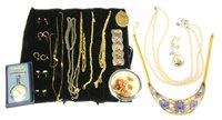 Lot 85 - A large quantity of costume jewellery, to...