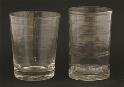 Lot 208 - A glass Lynn tumbler