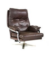 Lot 460 - A lounge chair
