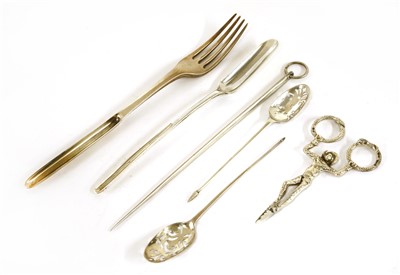 Lot 67 - Silver items