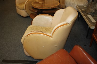 Lot 67 - An Art Deco cloud suite