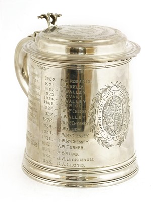 Lot 119 - An Edwardian silver tankard