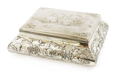 Lot 55 - A silver trinket box