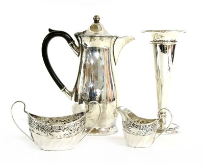Lot 92 - A collection of silver