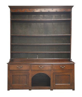 Lot 175 - A George III oak 'dog kennel' dresser
