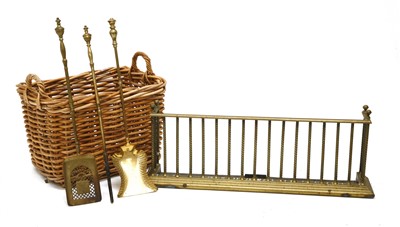 Lot 107 - A Victorian brass fender
