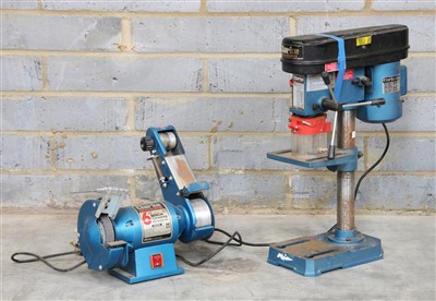 Lot 425 - A Clarke electric bench grinder