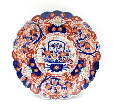 Lot 315 - An Imari charger