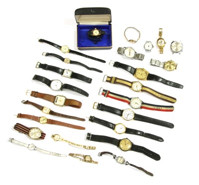 Lot 29 - A gentleman's gold plated Tissot Seastar quartz strap watch