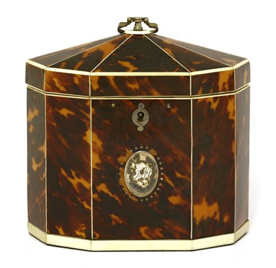 Lot 148 - A George III tortoiseshell single compartment tea caddy