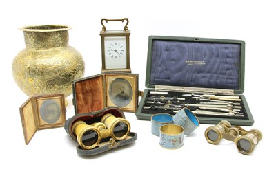 Lot 84 - A box of miscellanea