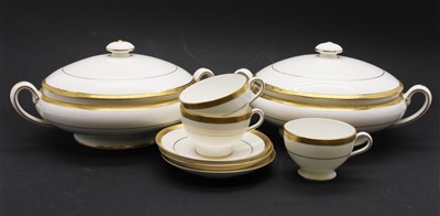 Lot 183 - A Minton Winchester service