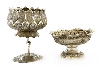 Lot 98 - An Indian pedestal bowl