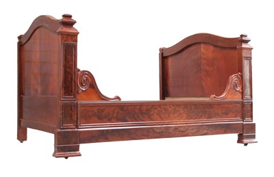 Lot 309 - A French mahogany bateau lit
