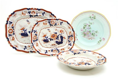Lot 171 - A quantity of Imari palette ironstone dinnerwares