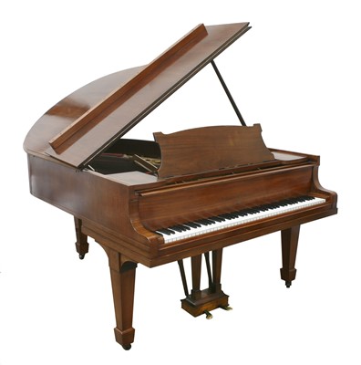 Lot 24 - A Steinway mahogany 'Model O Boudoir' grand piano