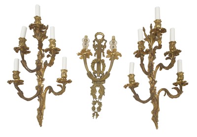 Lot 28 - A pair of bronze five-branch wall lights