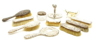 Lot 46 - A quantity of silver items