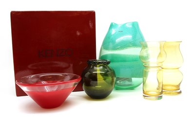 Lot 173 - A collection of glassware
