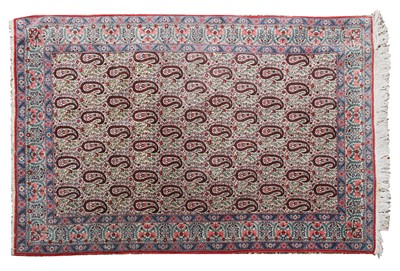 Lot 460 - An hand knotted Persian rug