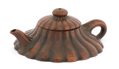 Lot 90 - A Chinese Yixing teapot