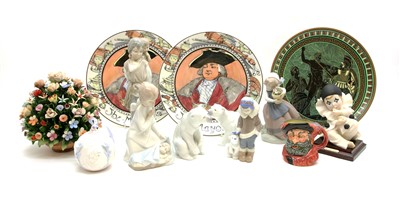 Lot 194 - Six Lladro figures