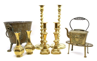 Lot 195 - A brass duplex oil lamp