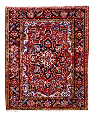 Lot 311 - An Herez rug