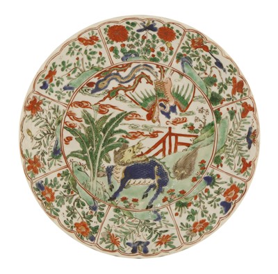 Lot 12 - A Chinese famille verte plate