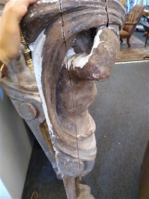 Lot 367 - A pair of carved wood caryatid brackets