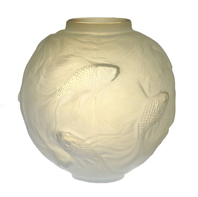 Lot 215 - A Lalique 'Formosa' glass vase