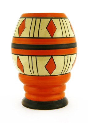 Lot 118 - A Clarice Cliff vase