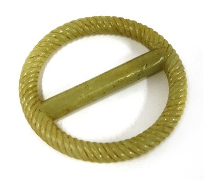 Lot 173 - A Chinese jade buckle