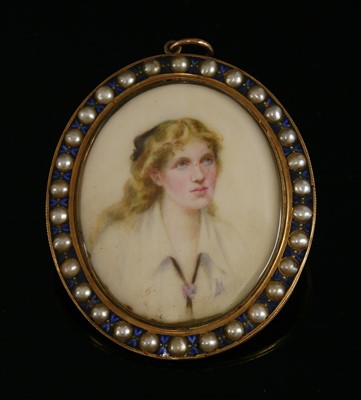 Lot 106 - A painted oval miniature pendant