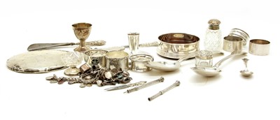 Lot 107 - A collection of silver items