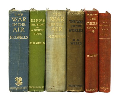 Lot 284 - WELLS, H G: 1- The War of the Worlds.