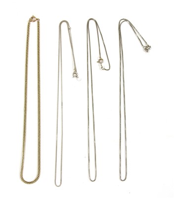 Lot 1004 - A 9ct white gold box chain