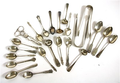 Lot 102 - A pair of George III silver sugar tongs