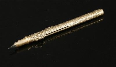 Lot 17 - A Victorian gold-cased dip pen/pencil