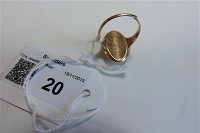 Lot 20 - A Georgian gold memorial ring