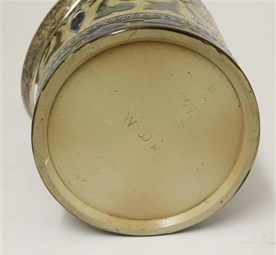 Lot 13 - A stoneware biscuit barrel