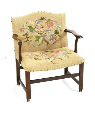 Lot 531 - George III mahogany child's chair