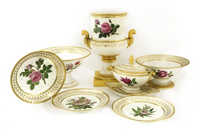 Lot 333 - A quantity of Nast (Paris) porcelain tableware