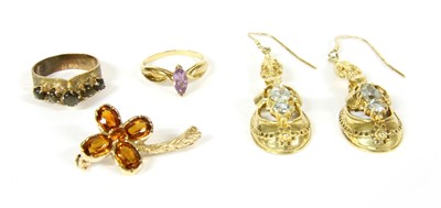 Lot 52 - A 9ct gold single stone marquise cut amethyst ring