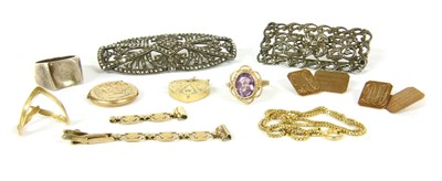 Lot 43 - A 9ct gold amethyst ring